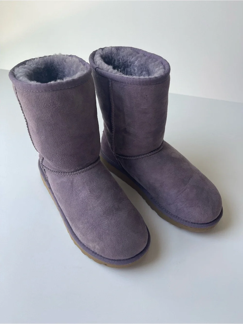 UGG girls classic